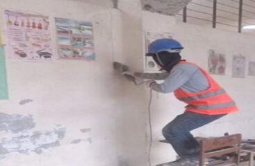 surface preparation claro m.recto highschool building-rmbrci-manpower-column repair