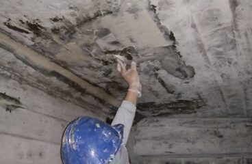 Application of epoxy mortar on cracks-mendiola bridge-rmbrci